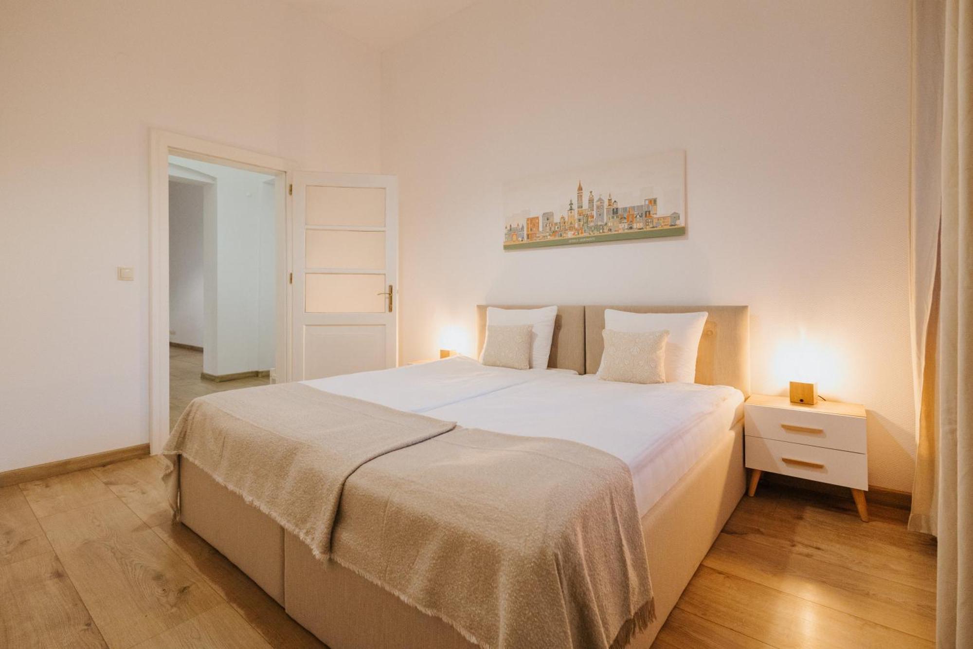 Atticus Apartments Красков Екстериор снимка