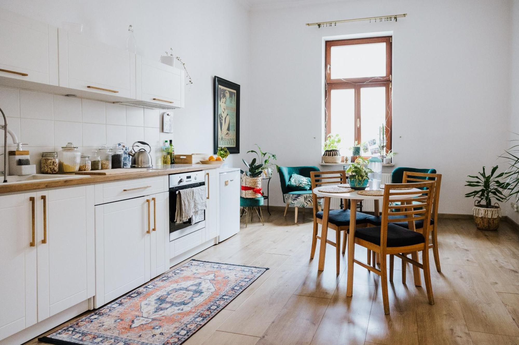Atticus Apartments Красков Екстериор снимка