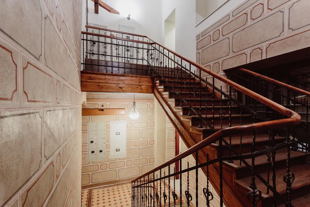 Atticus Apartments Красков Екстериор снимка