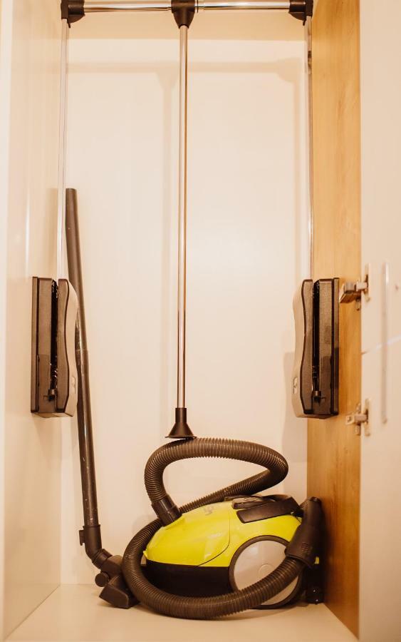 Atticus Apartments Красков Екстериор снимка