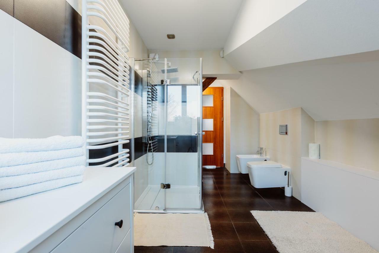 Atticus Apartments Красков Екстериор снимка